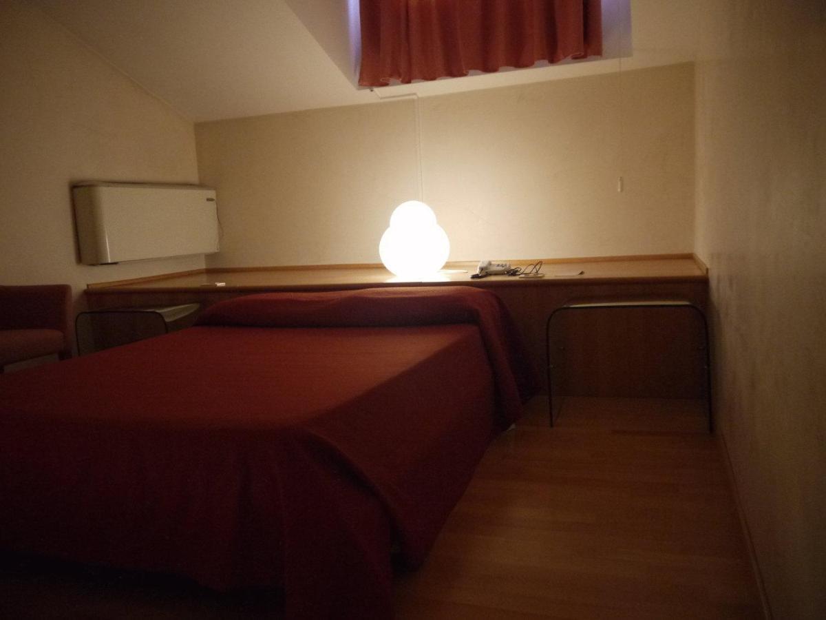 Hotel Le Cardinal Бастилья Экстерьер фото