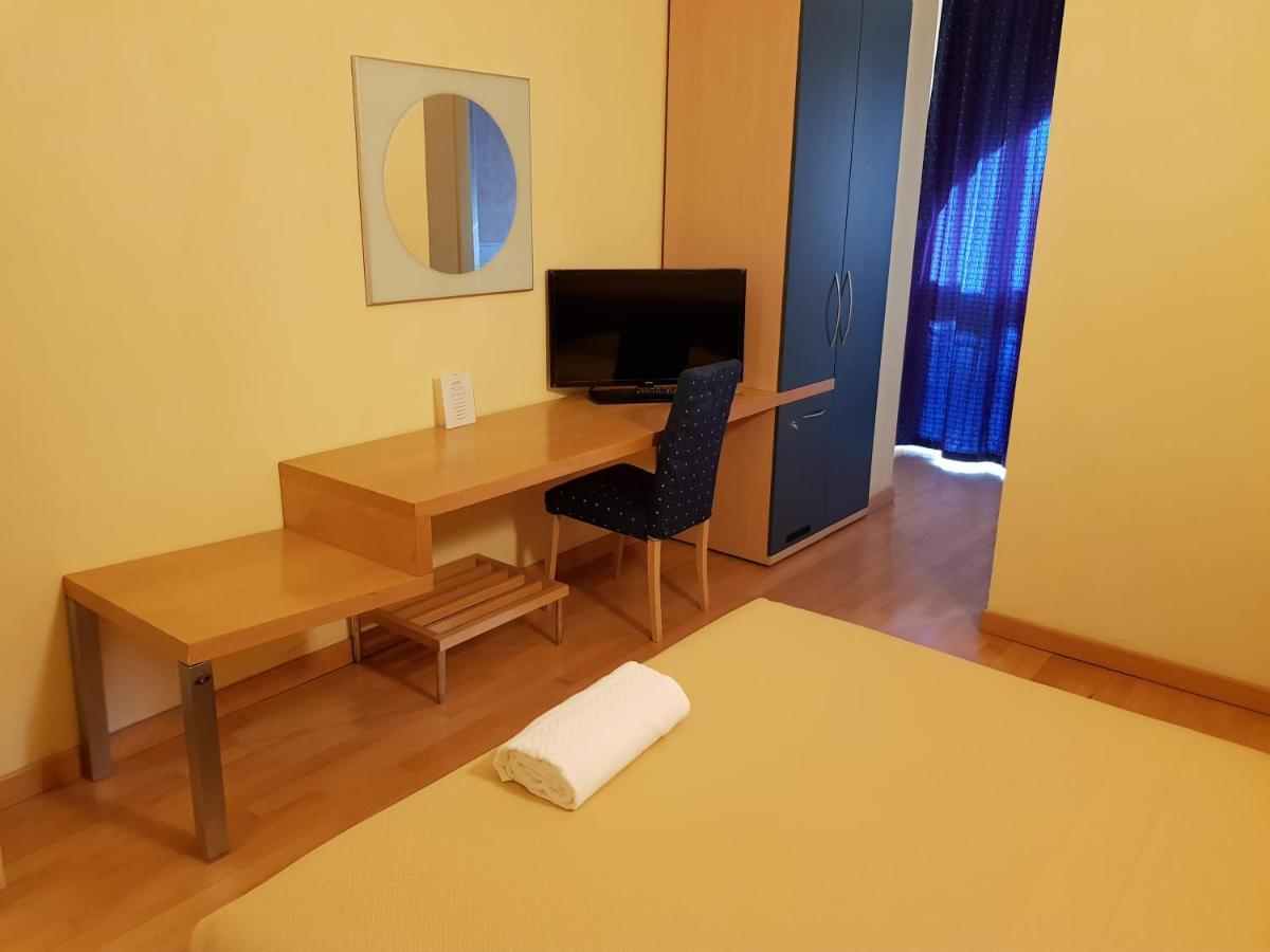 Hotel Le Cardinal Бастилья Экстерьер фото